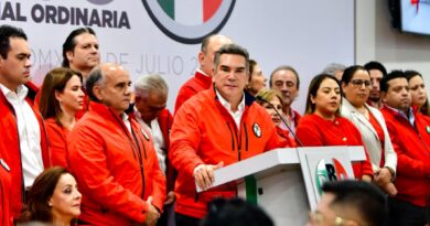 «No vamos a permitir nunca más que esos perfiles rancios del viejo régimen vuelvan a manchar al PRI:» Alejandro Moreno