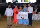 Baile y premios en el festejo a los maestros en Comalcalco 