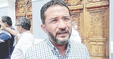 No solventó su cuenta pública y ahora difama