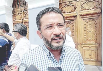 No solventó su cuenta pública y ahora difama