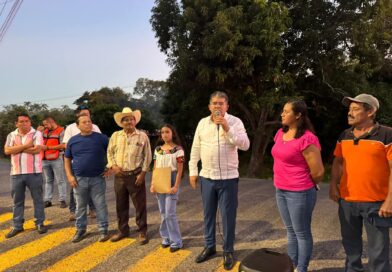 Entrega alcalde obras que transforman vida en Paraíso