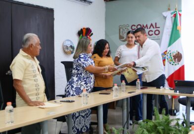 Entrega Ovidio Peralta su Primer Informe de Gobierno al Cabildo de Comalcalco