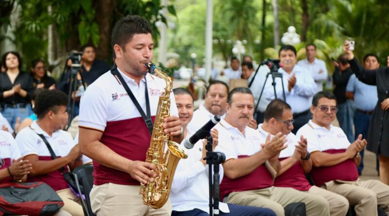 «Es primera vez que estrenamos instrumentos»