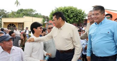 Paraiseños reciben atención directa y buenas noticias