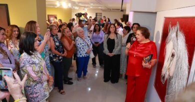 Fomenta Yolanda Osuna el talento de las mujeres en Centro